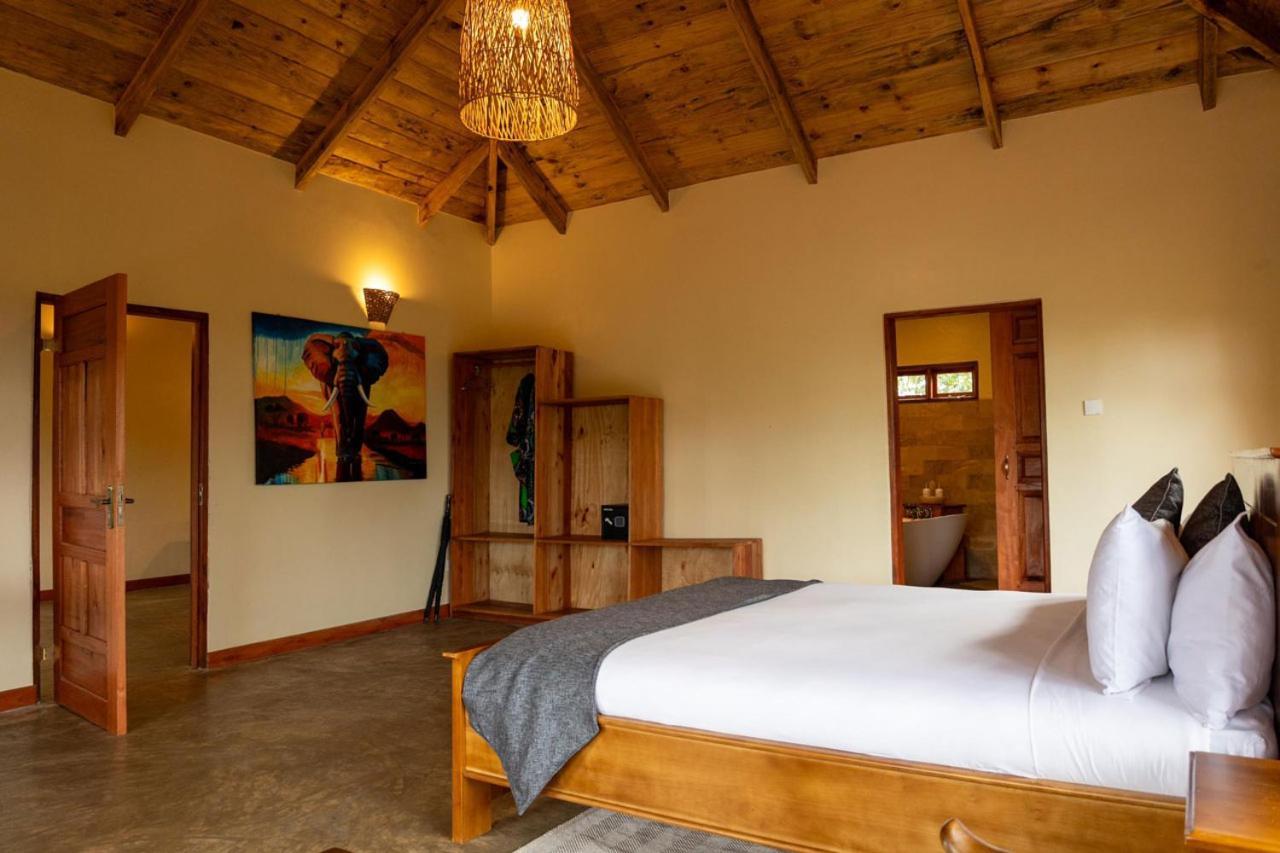 Ngorongoro Marera Mountain View Lodge คาราทู ภายนอก รูปภาพ